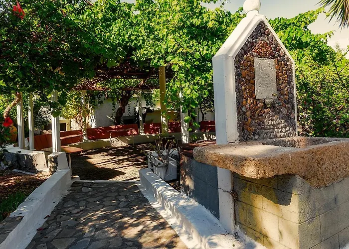 Anamar 3* Patmos Town